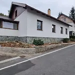 Prazdninovy Dum U Spicaku